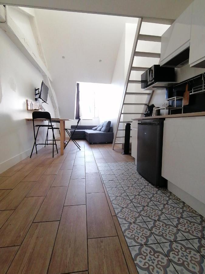 Studio Plein De Charme - 2 Orléans Dış mekan fotoğraf